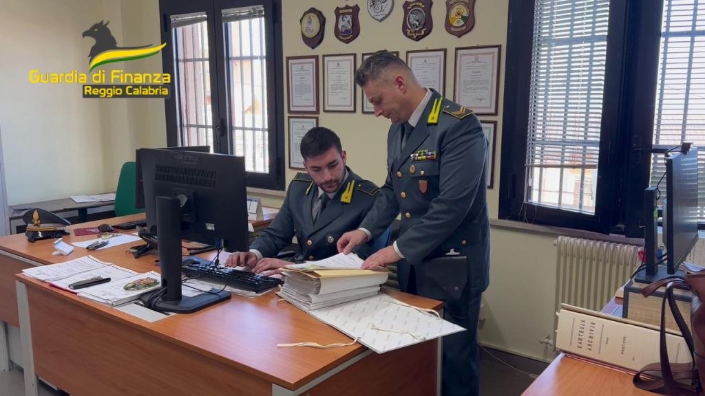 Truffa sui bonus edilizi nel reggino, sequestro per 1,6 milioni