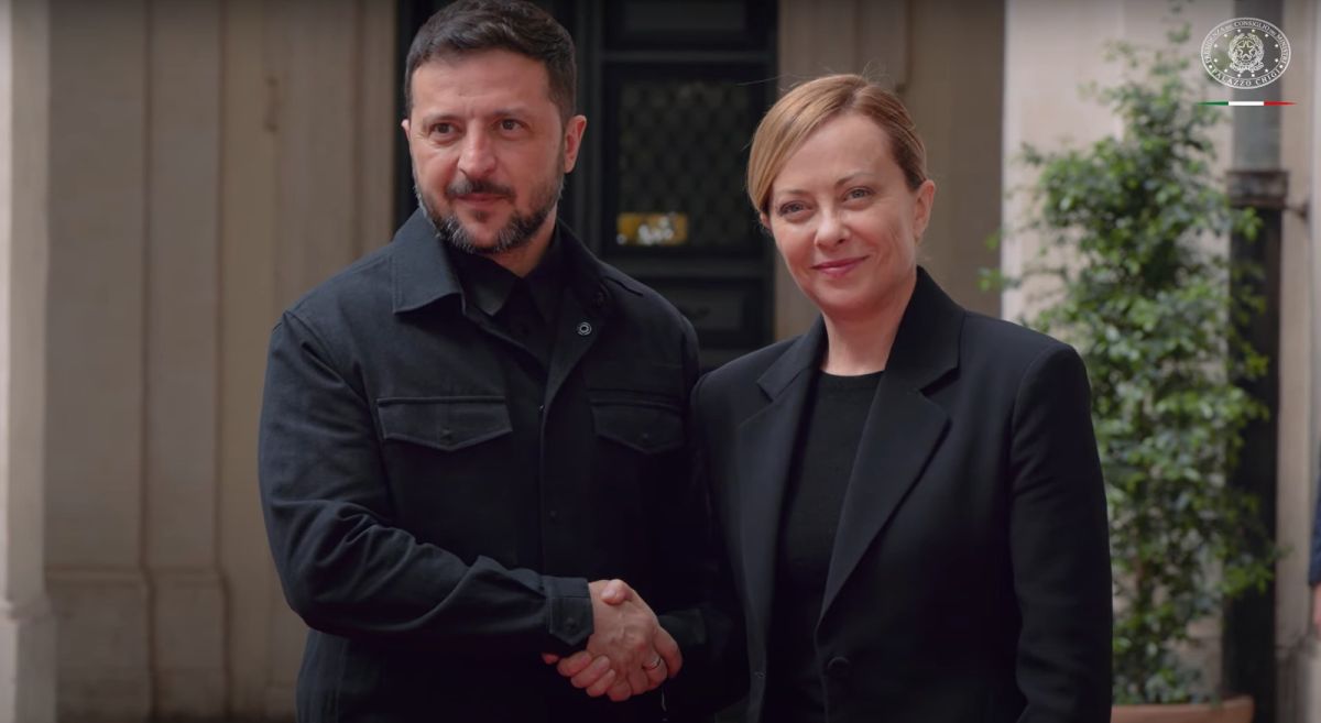 Zelensky “Apprezzo posizione chiara e di principio di Giorgia Meloni”