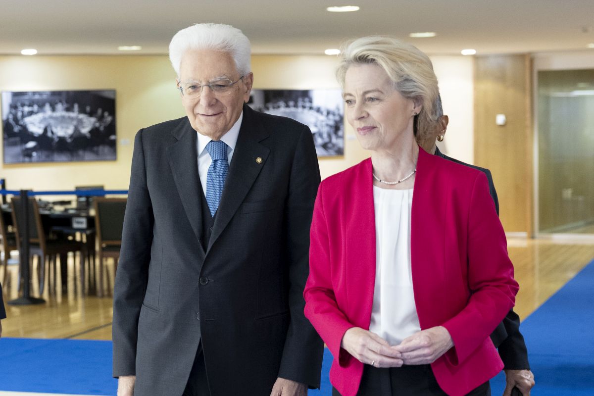 Ue, Von der Leyen a Mattarella “Risponderemo all’appello ‘Nessun dorma’” / Video