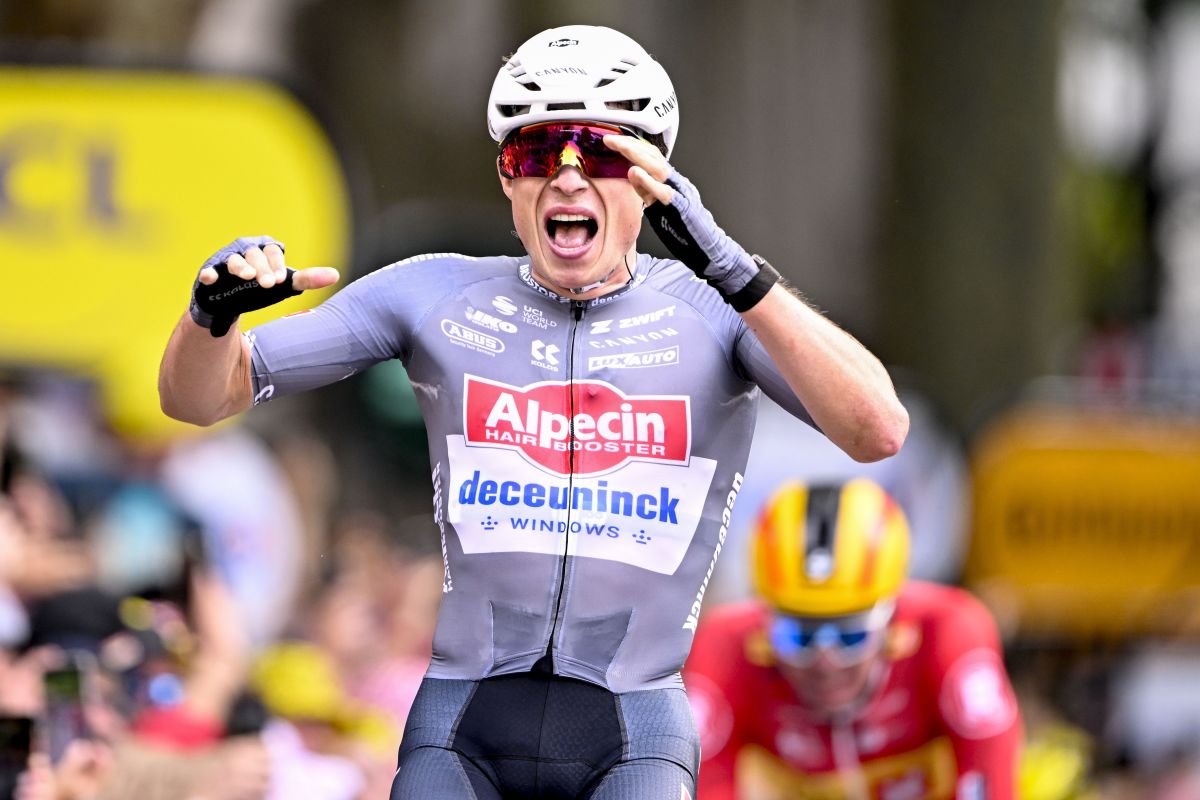 Philipsen vince la prima tappa del Tour, Ganna ritirato