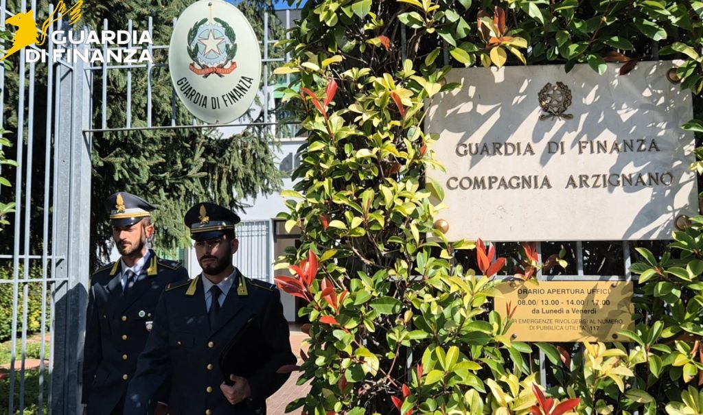 Falso cieco per mezzo secolo, truffa a 1 milione di euro a Vicenza Falso cieco per mezzo secolo, truffa a 1 milione di euro a Vicenza