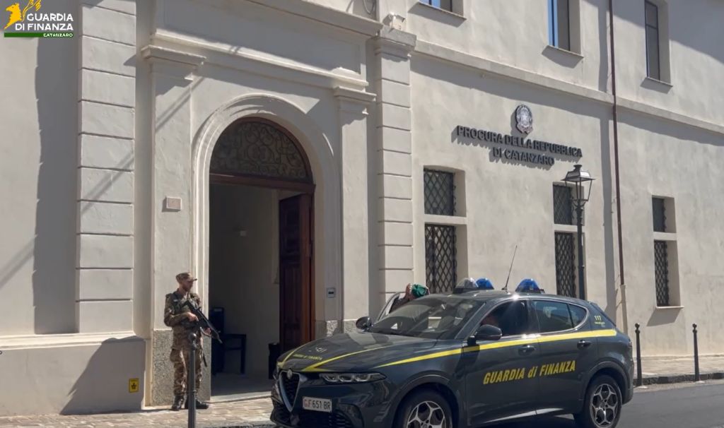 Confisca di beni da un 1 milione per sorvegliato speciale a Catanzaro Confisca di beni da un 1 milione per sorvegliato speciale a Catanzaro