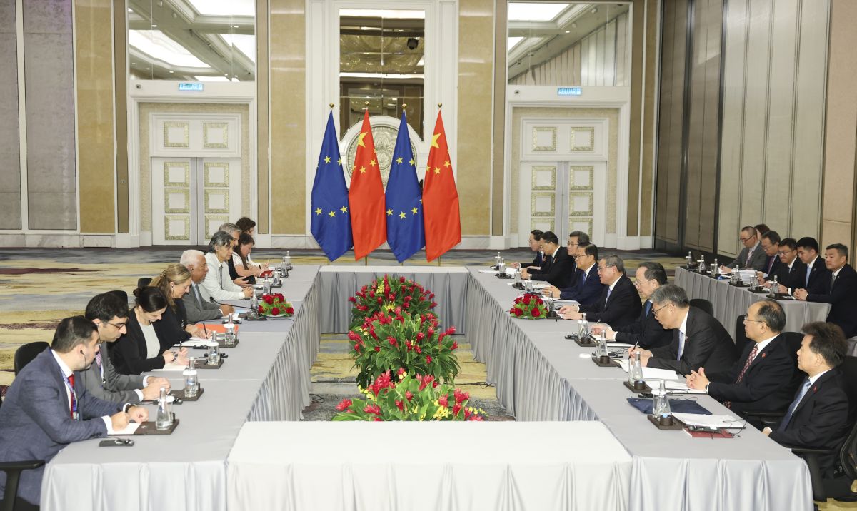 Cina: Premier Li, pronta a lavorare con UE su temi commerciali su basi paritarie