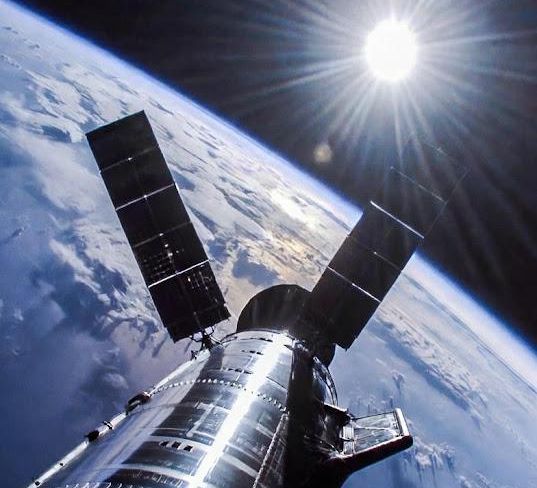 Musk “Costellazioni di satelliti per gestire il riscaldamento terrestre”