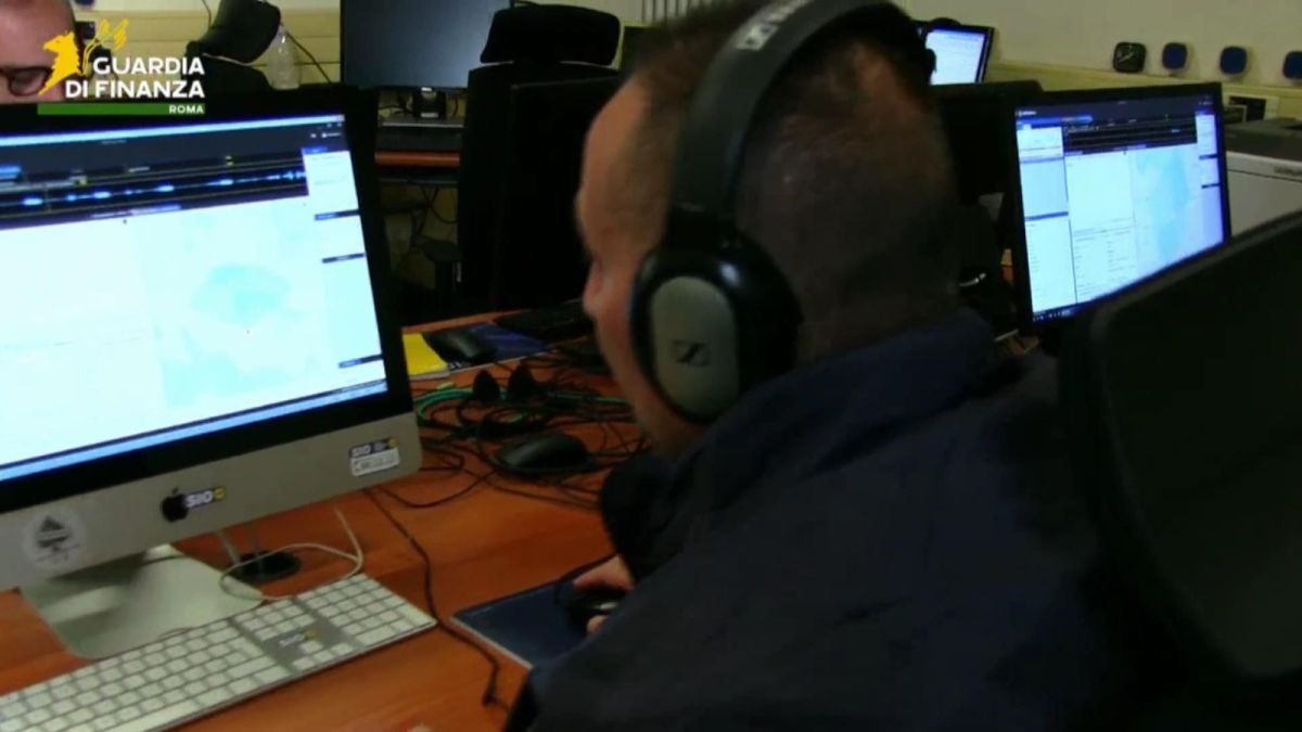 Sequestrati a Roma 130 kg di cocaina, in 8 in manette