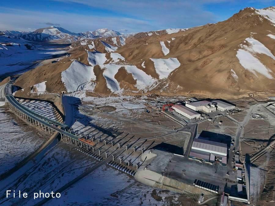 Cina, galleria autostradale più lunga del mondo in funzione entro fine anno