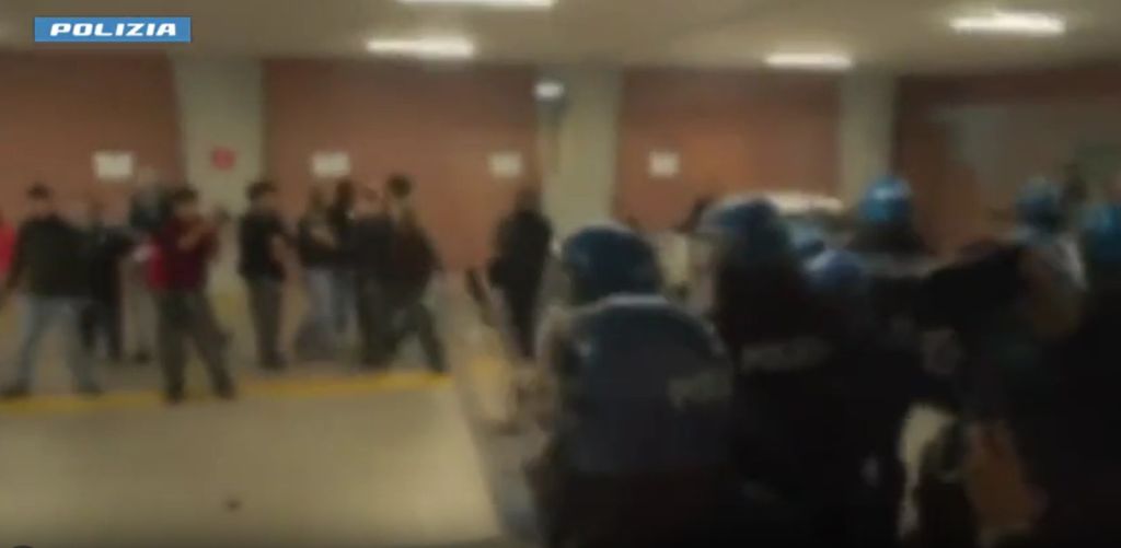 Disordini durante le manifestazioni a Torino, 18 misure cautelari ad antagonisti