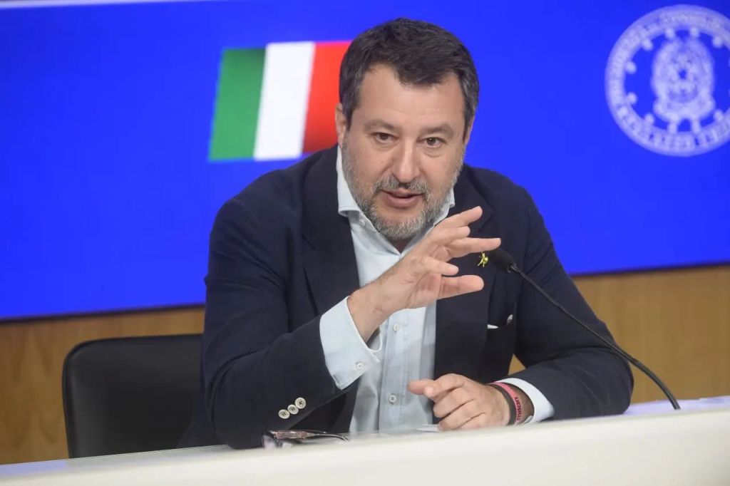 Dl Carburanti, Salvini “Buon risultato, tra poche ore si toccherà con mano”