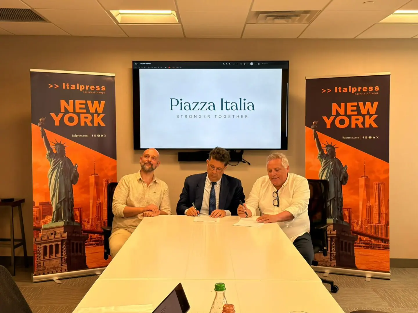 Italpress rafforza presenza in Usa, corner tv a Times Square con Piazza Italia
