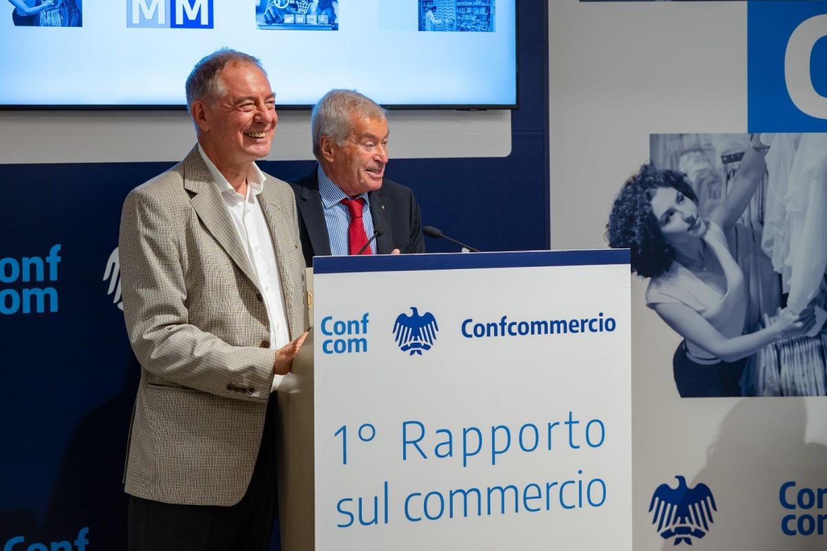 Confcom, meno negozi ma imprese più forti. Rischio desertificazione nelle città