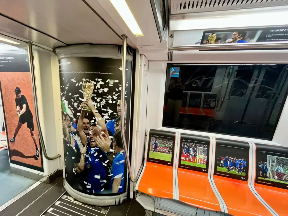 Atac, “Tra sport e trasporto” la mostra di foto nei vagoni della metro A