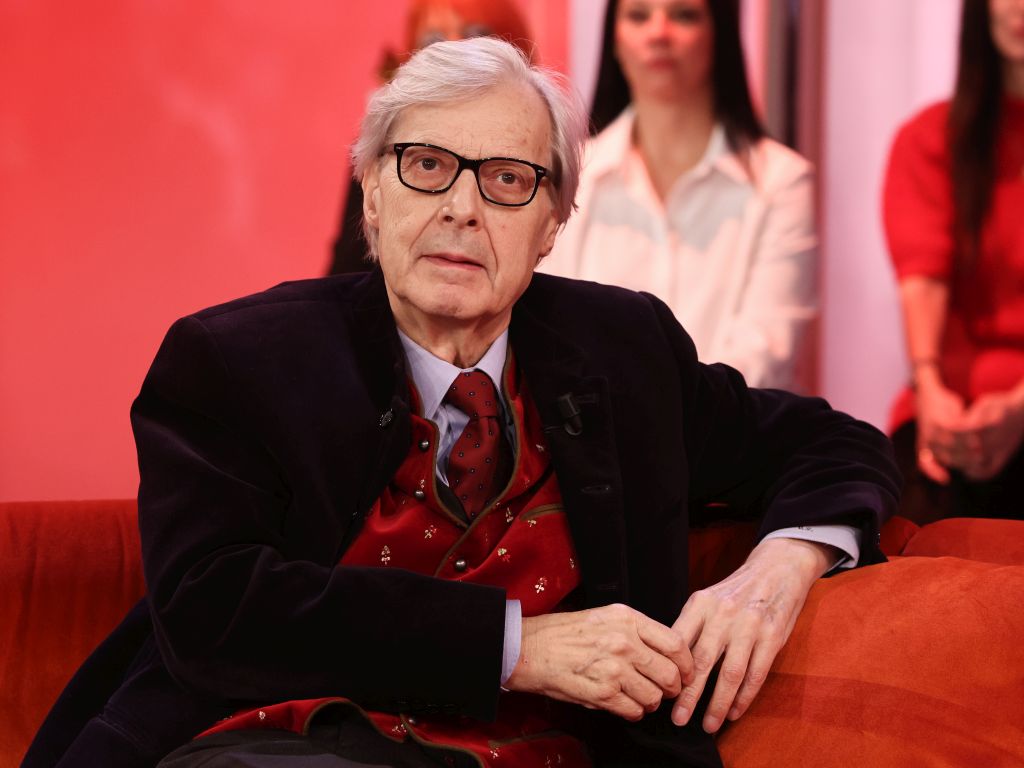 Vittorio Sgarbi ricoverato al Policlinico Gemelli di Roma