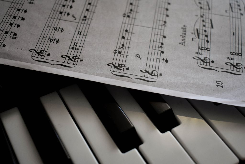 Musica, novembre dedicato a compositori e interpreti spagnoli su Tivusat